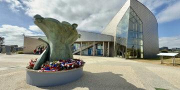 Juno Beach, Hommage aux 45 000 canadiens