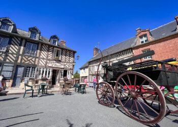 Beuvron en Auge, un village normand qui va vous faire craquer
