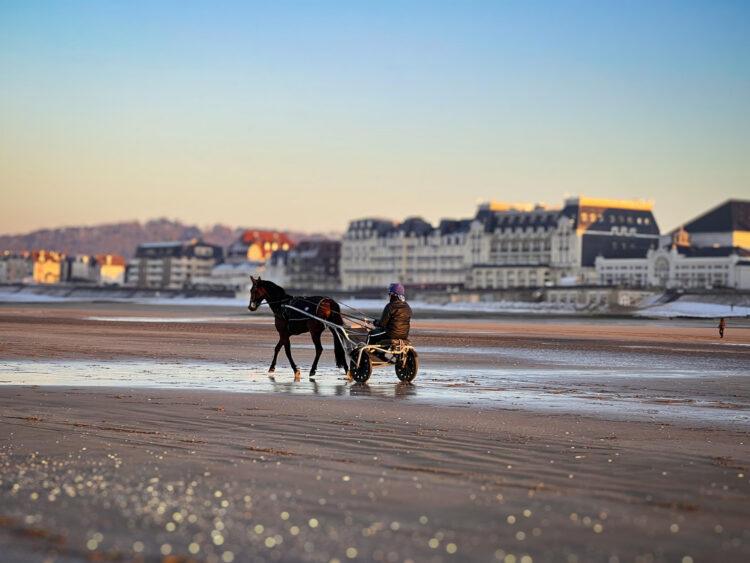 Cabourg, promenade inspirée au cœur de la côte fleurie